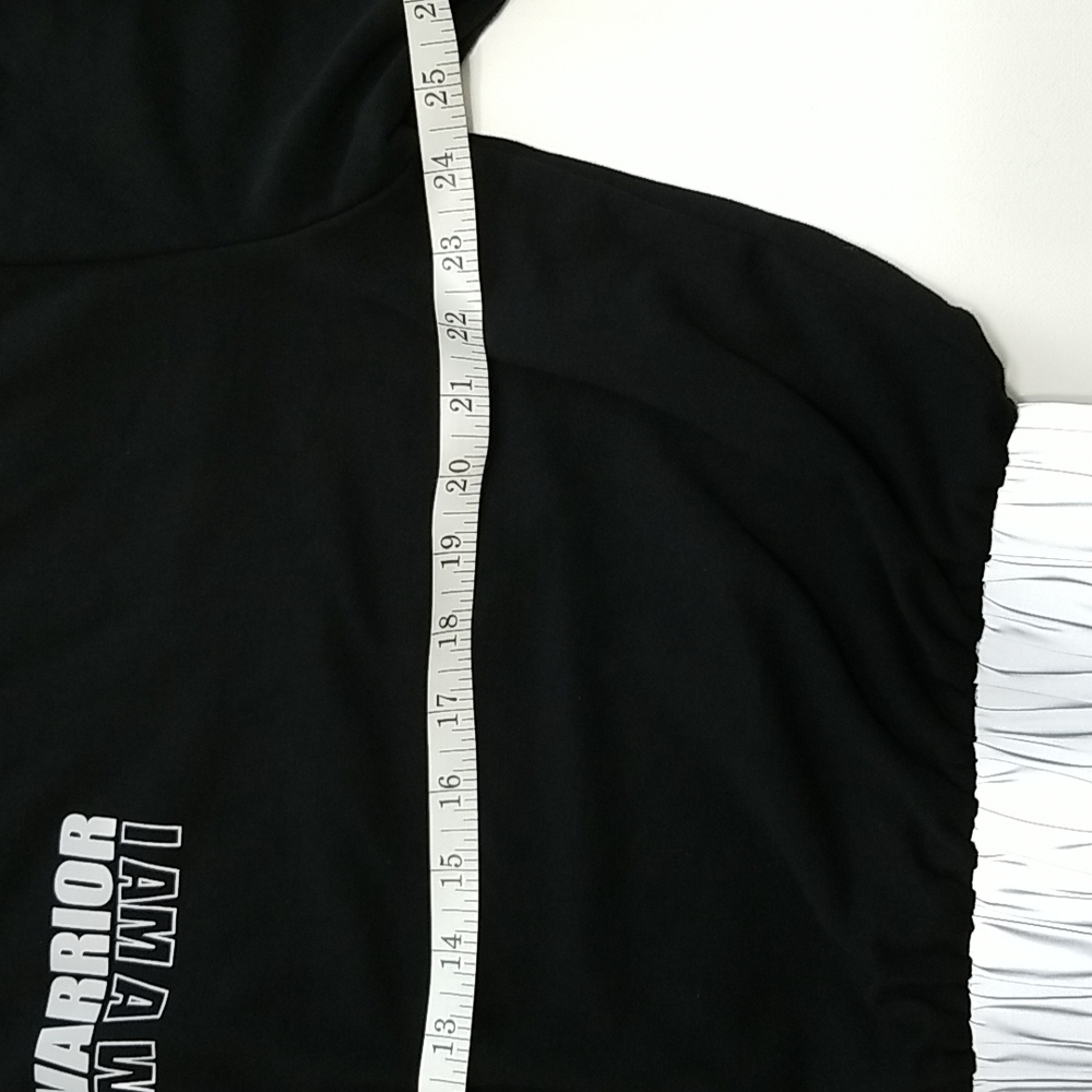 Black, crop, hooded, I am a warrior top - Picture 11 of 13